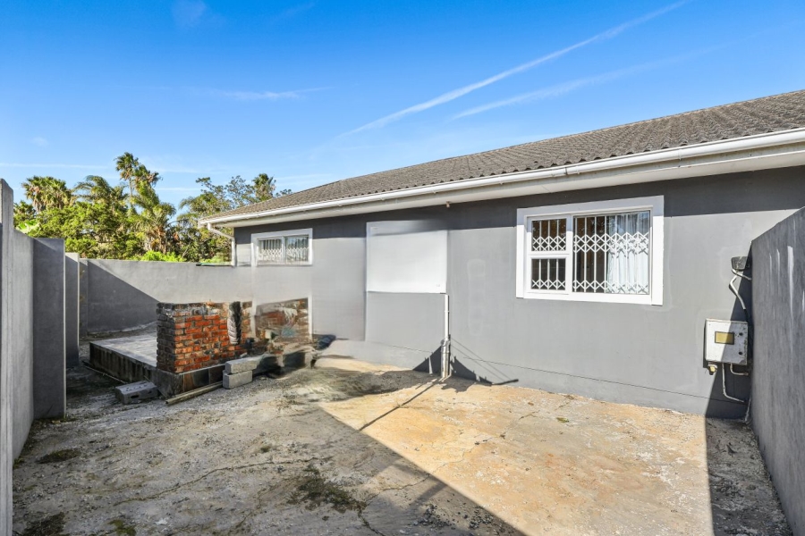 To Let 2 Bedroom Property for Rent in Greenfields Eastern Cape